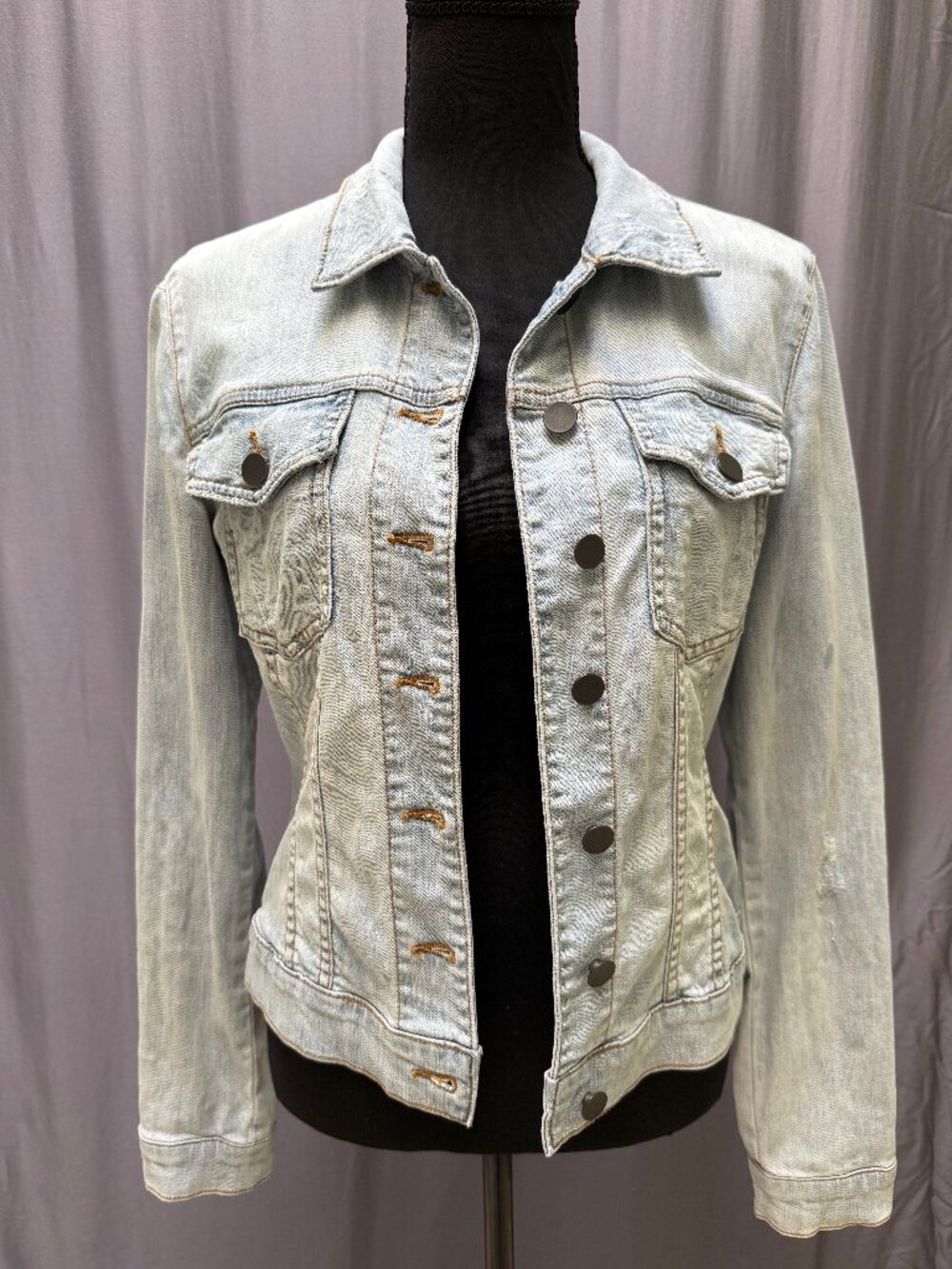 KUT from the Kloth Helena Light Wash Distressed Fitted Denim Jacket Size M